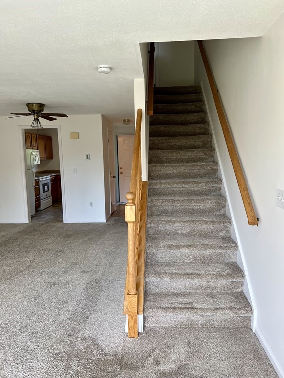 575 Bridge Road, Unit 104 Northampton, MA 01062 - Photo 8 of 19