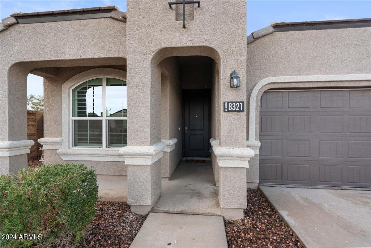 8321 West Springfield Way Florence, AZ 85132 - Photo 4 of 37 Front Entry