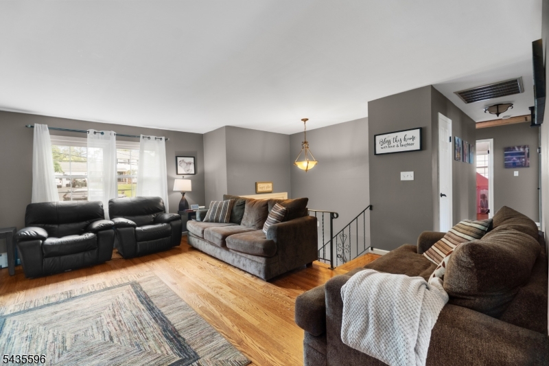 9 Partridge Lane Sparta, NJ 07871 - Photo 7 of 40