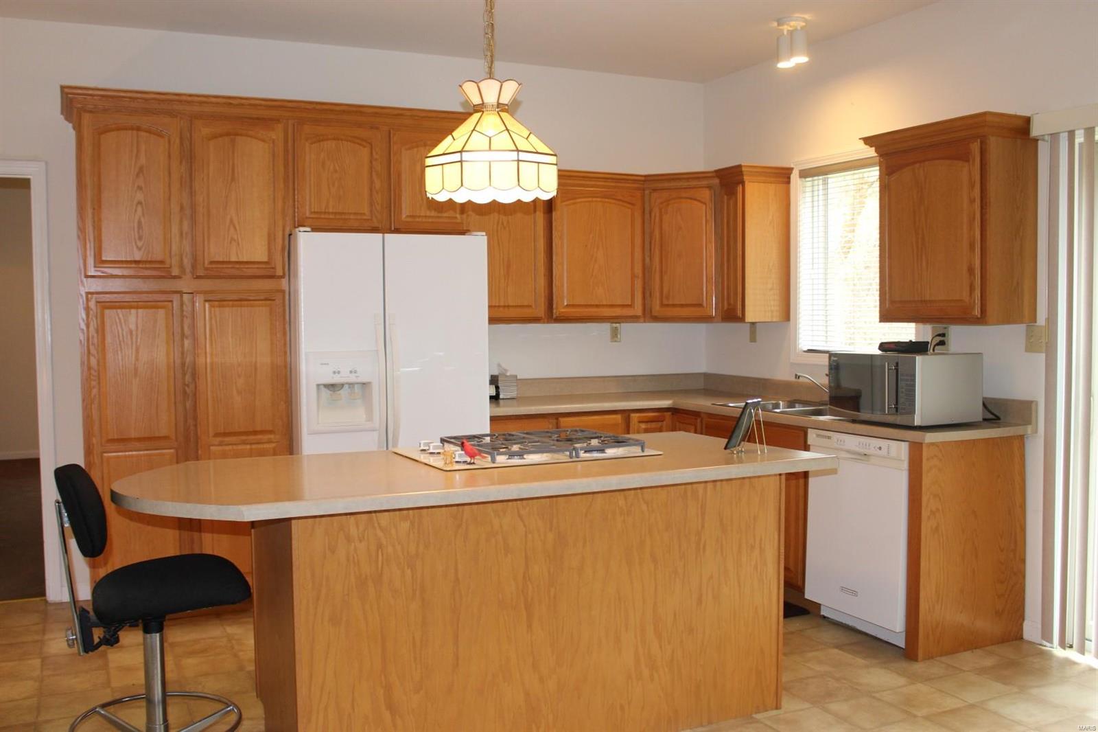 956 Pokey Road Pocahontas, IL 62275 - Photo 3 of 43 Gallery Image 3