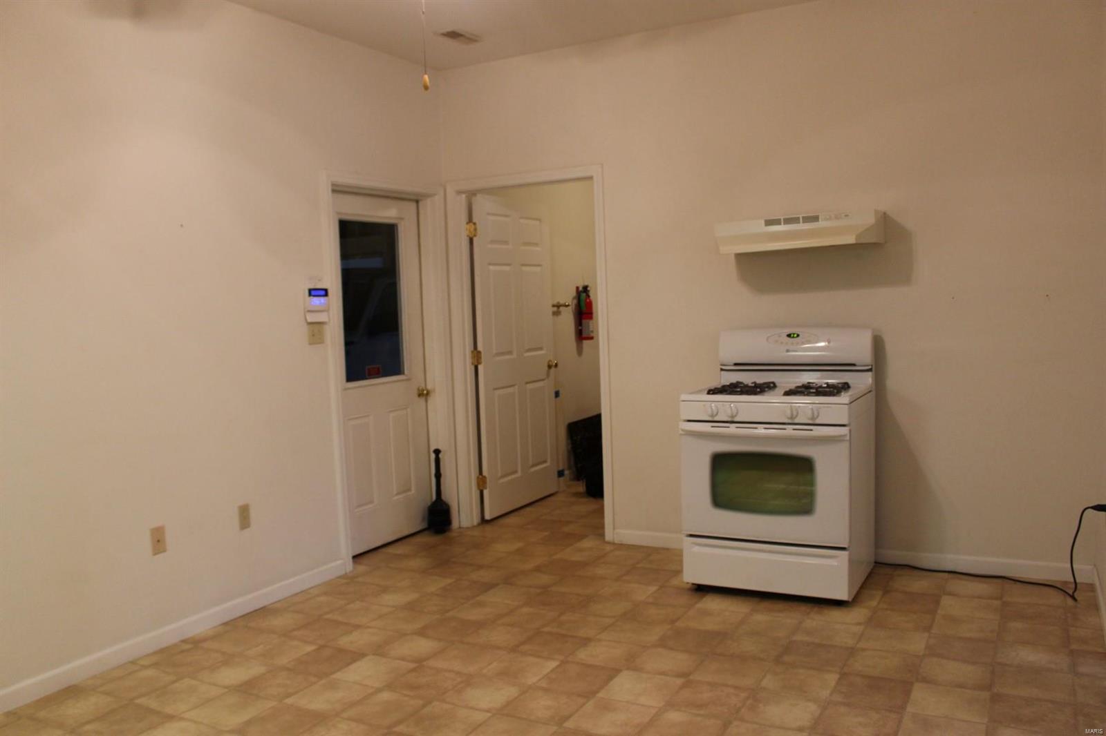 956 Pokey Road Pocahontas, IL 62275 - Photo 21 of 43 Gallery Image 21