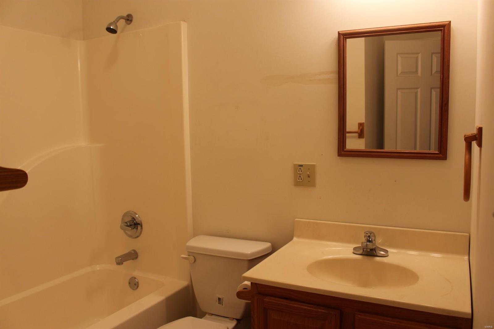 956 Pokey Road Pocahontas, IL 62275 - Photo 23 of 43 Gallery Image 23