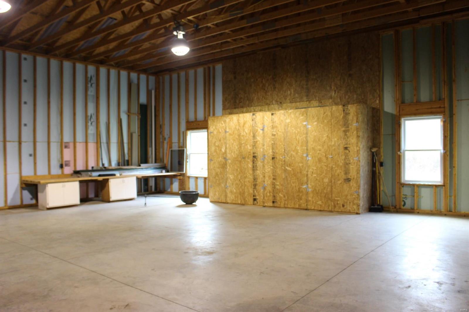 956 Pokey Road Pocahontas, IL 62275 - Photo 29 of 43 Gallery Image 29