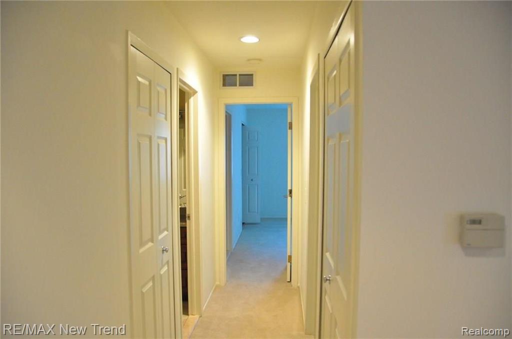 30042 Twelve Mile Road, Unit 57 Farmington, MI 48334 - Photo 8 of 29