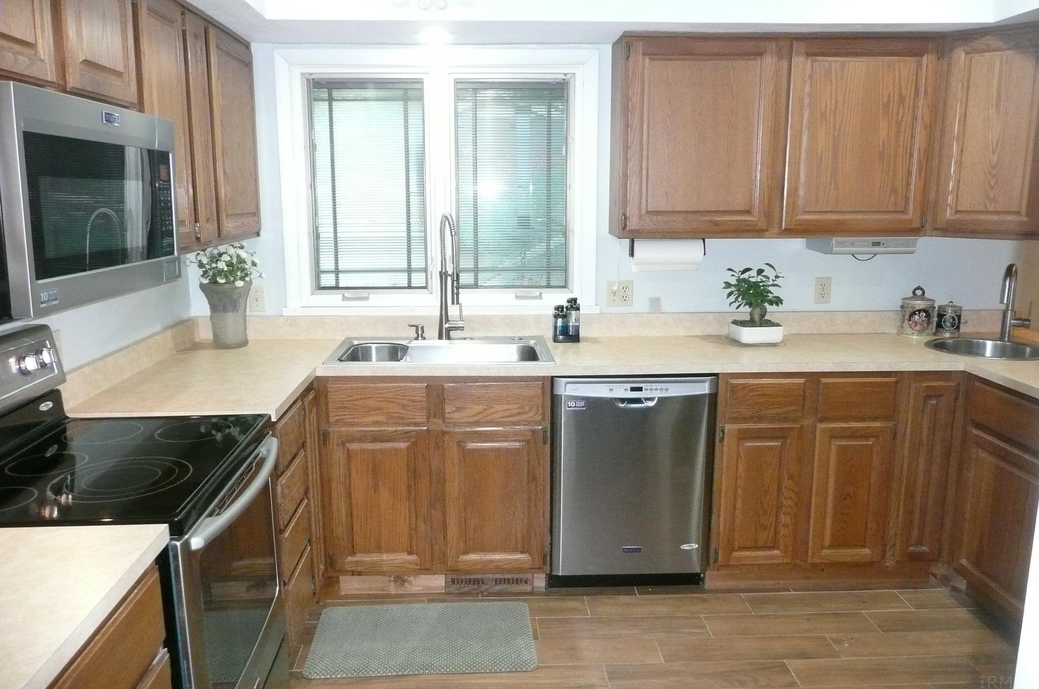 17333 Post Tavern Road Granger, IN 46530 - Photo 8 of 33 Gallery Image 8