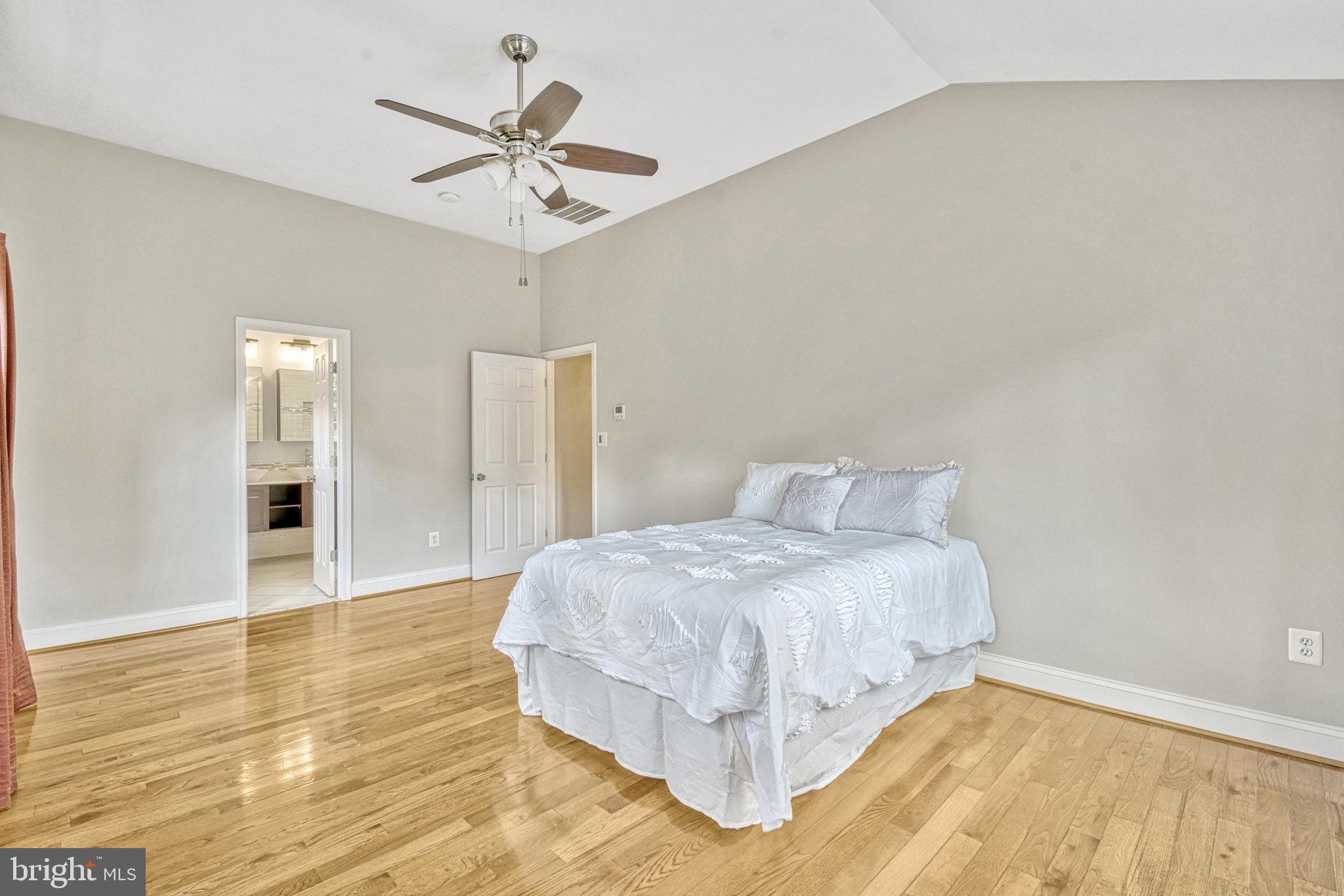 5187 Seminary Road Alexandria, VA 22311 - Photo 22 of 55 Gallery Image 22