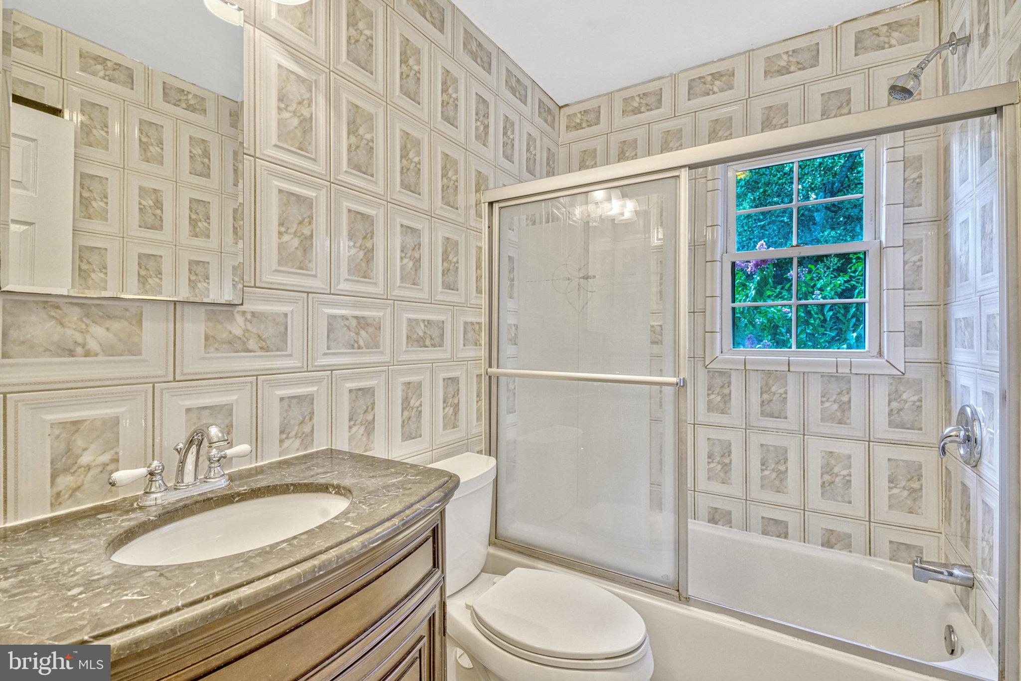 5187 Seminary Road Alexandria, VA 22311 - Photo 34 of 55 Full bath 2