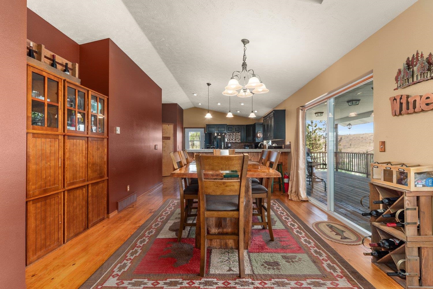 38360 Cayuse Cove Road East Davenport, WA 99122 - Photo 9 of 50