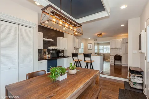 $475,000 | 1331 North Main Street, Naperville, IL 60563