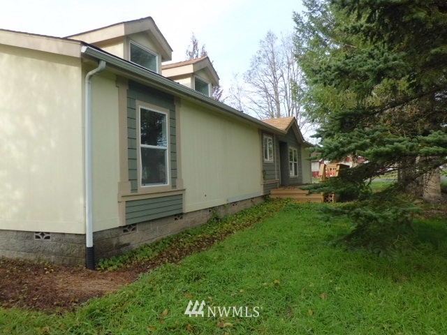 613 B Street Vader, WA 98593 - Photo 2 of 25 Gallery Image 2