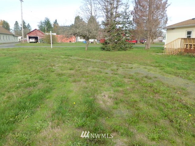 613 B Street Vader, WA 98593 - Photo 3 of 25 Gallery Image 3