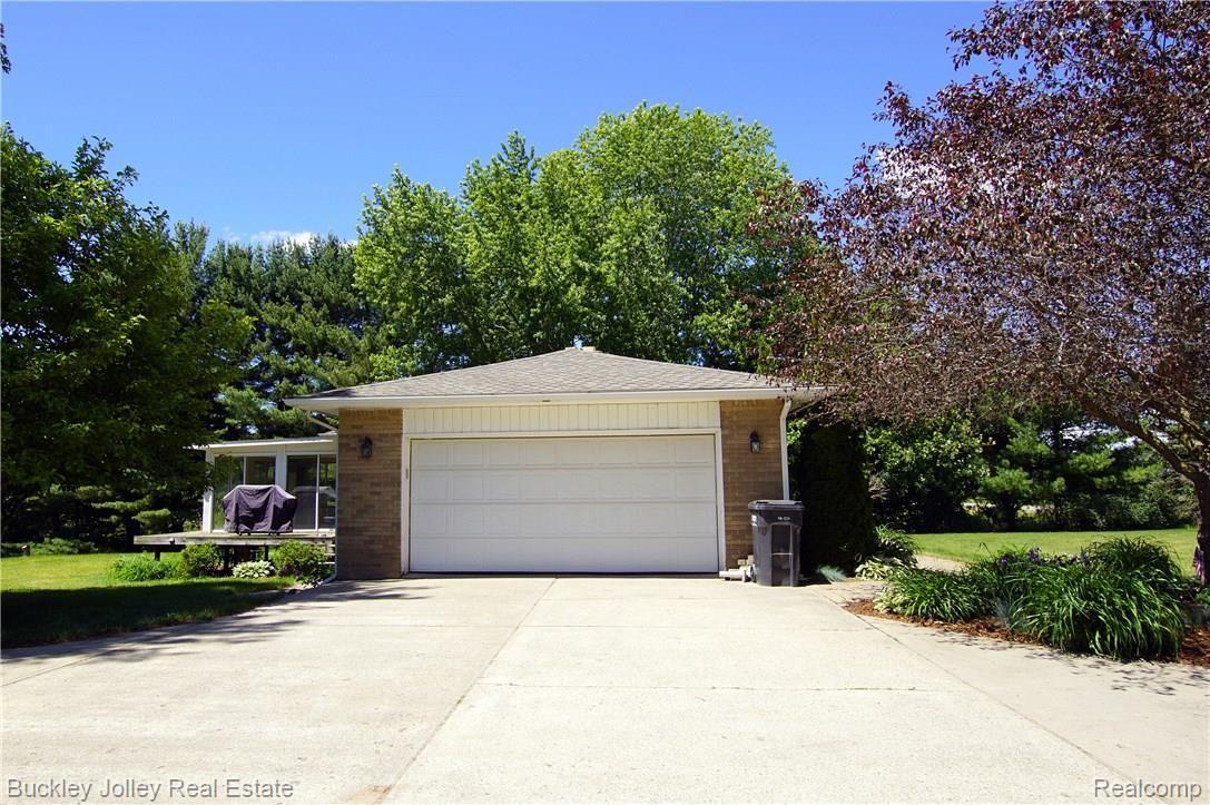 2685 Patterson Lk Road Pinckney, MI 48169 - Photo 19 of 22 2 Car Garage