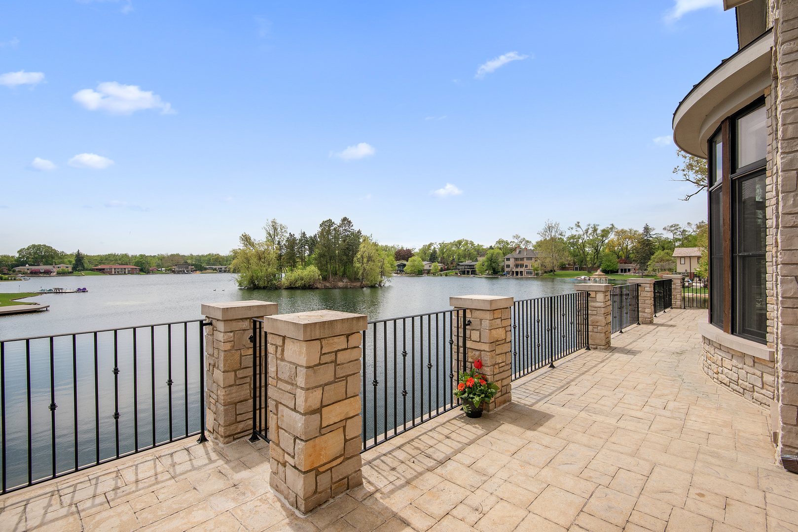 404 North Dee Road Park Ridge, IL 60068 - Photo 2 of 30