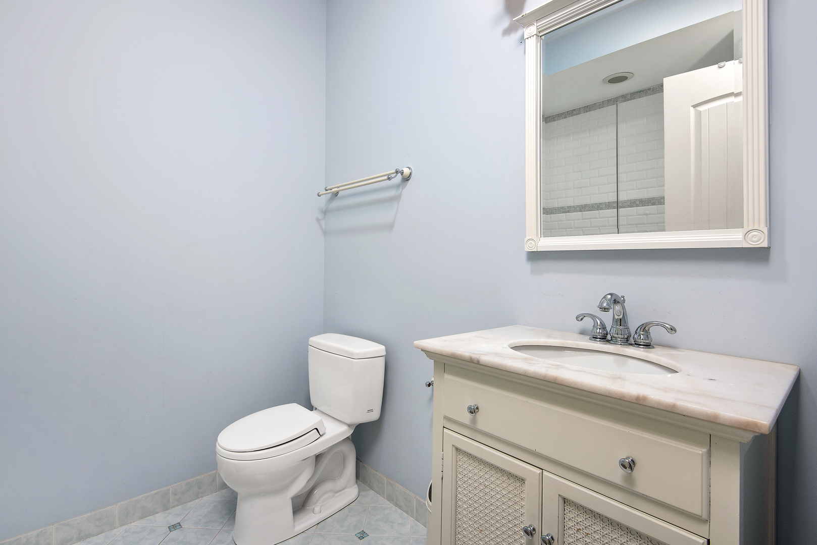 404 North Dee Road Park Ridge, IL 60068 - Photo 22 of 30