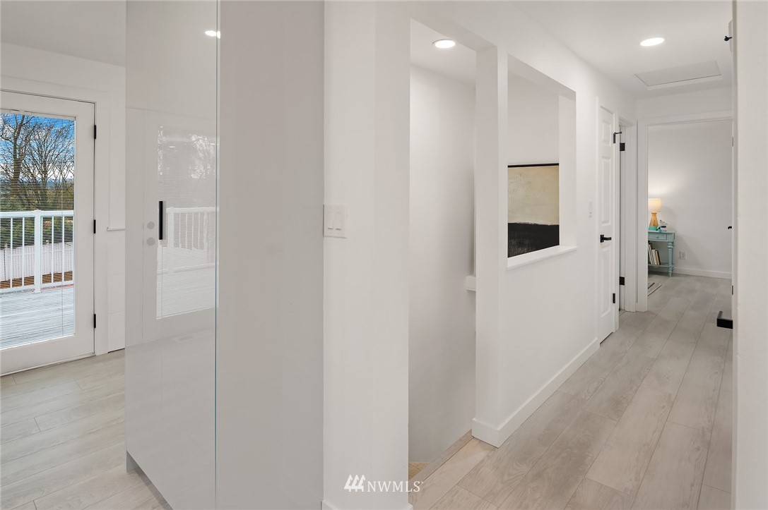 616 Stevens Avenue Northwest Renton, WA 98057 - Photo 14 of 37 Gallery Image 14