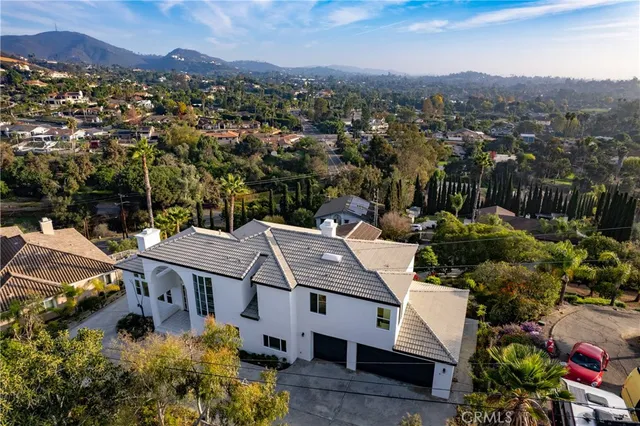$1,425,000 | 1522 Maxwell Lane, Vista, CA 92084