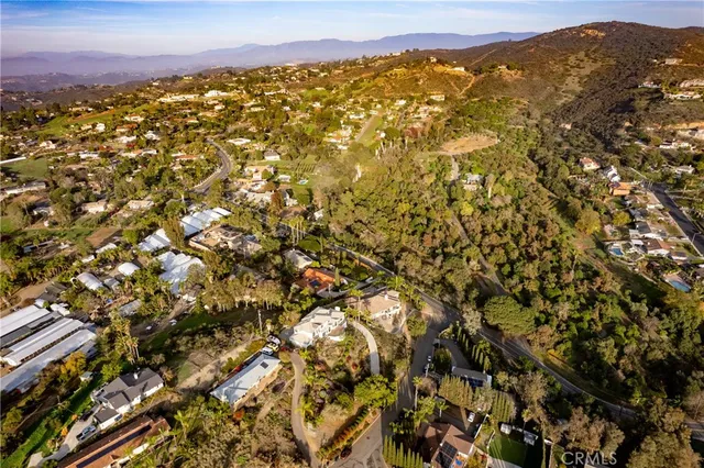 $1,425,000 | 1522 Maxwell Lane, Vista, CA 92084