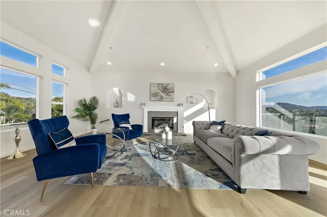 $1,425,000 | 1522 Maxwell Lane, Vista, CA 92084