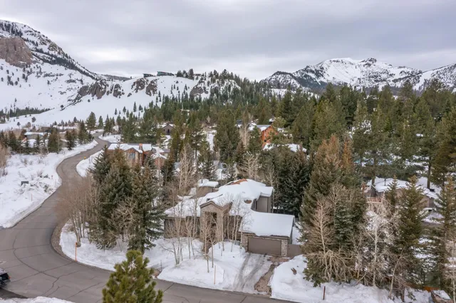$2,599,000 | 310 Ranch Road, Unit 17, Mammoth Lakes, CA 93546