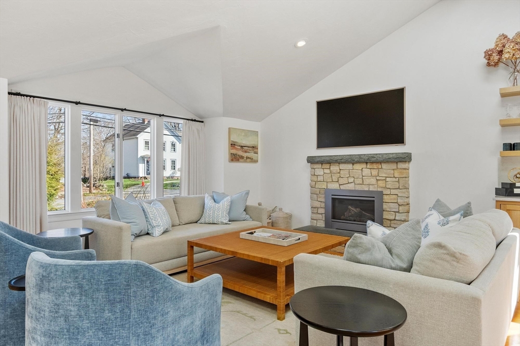 204 Virginia Road Concord, MA 01742 - Photo 7 of 39