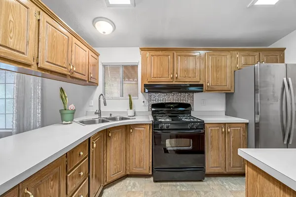 $120,000 | 1218 East Cleveland Avenue, Unit 142, Madera, CA 93638