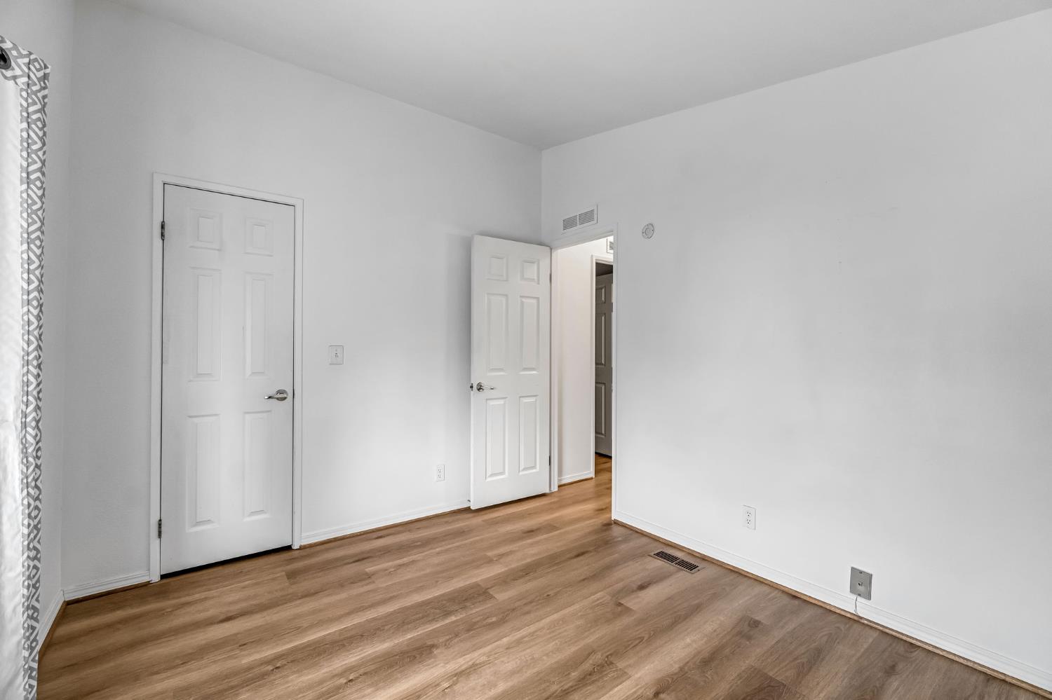 1218 East Cleveland Avenue, Unit 142 Madera, CA 93638 - Photo 20 of 32 a view of an empty room