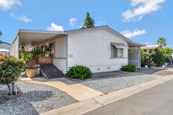 $125,000 | 1218 East Cleveland Avenue, Unit 142, Madera, CA 93638