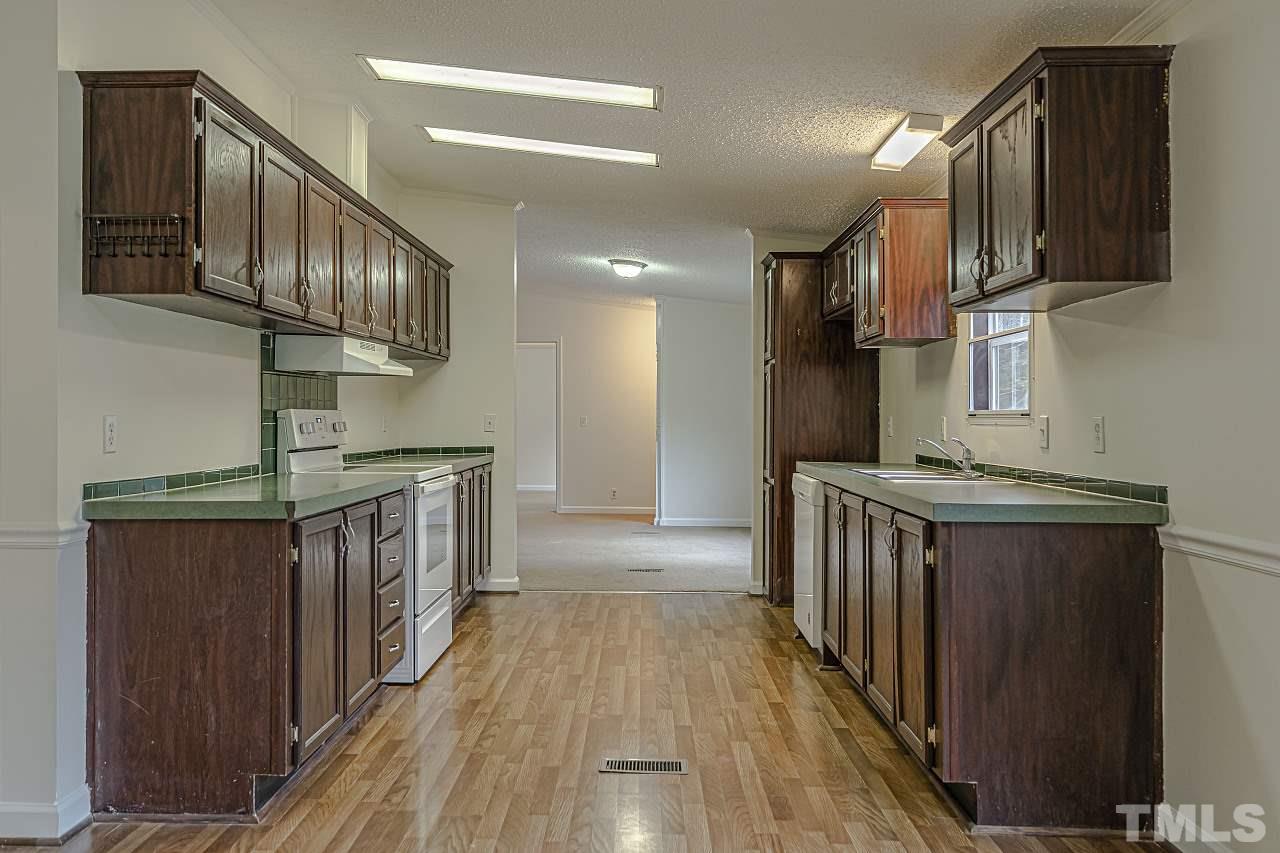 1429 Auman Road Raleigh, NC 27603 - Photo 7 of 29 Gallery Image 7