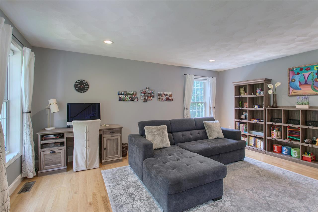 24 Grandview Road Windham, NH 03087 - Photo 17 of 40