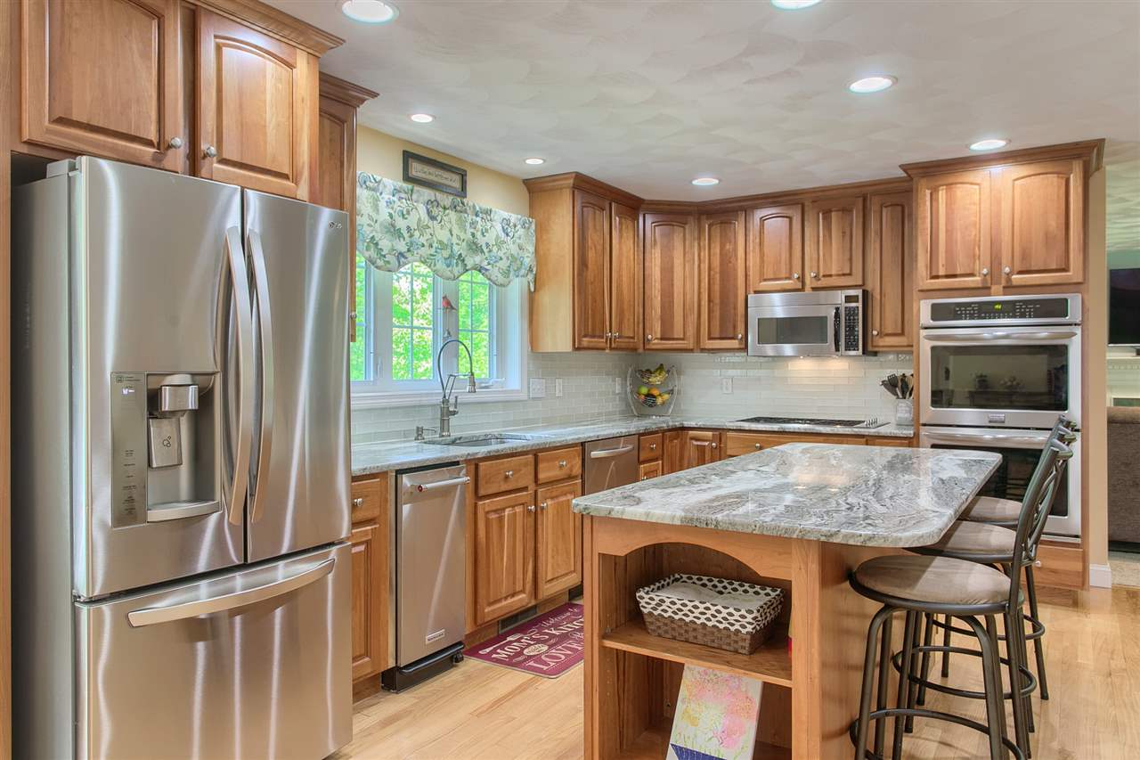 24 Grandview Road Windham, NH 03087 - Photo 8 of 40