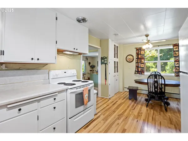 $349,912 | 42799 Leaburg Drive, Walterville, OR 97489