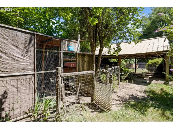 $349,912 | 42799 Leaburg Drive, Walterville, OR 97489