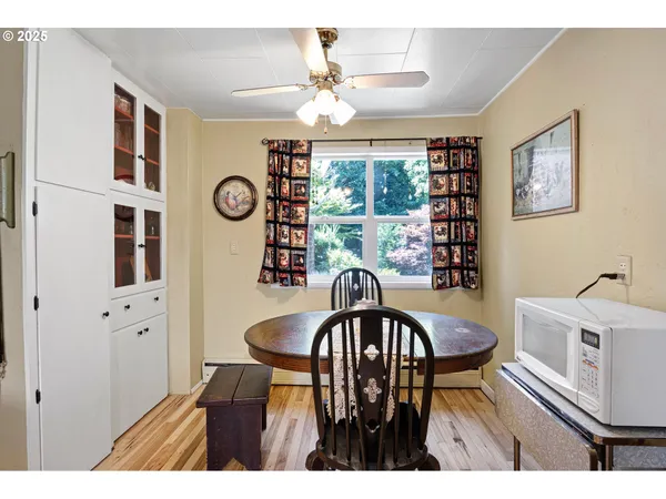 $349,912 | 42799 Leaburg Drive, Walterville, OR 97489