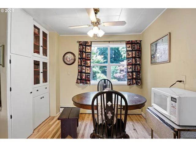 $358,991 | 42799 Leaburg Drive, Walterville, OR 97489