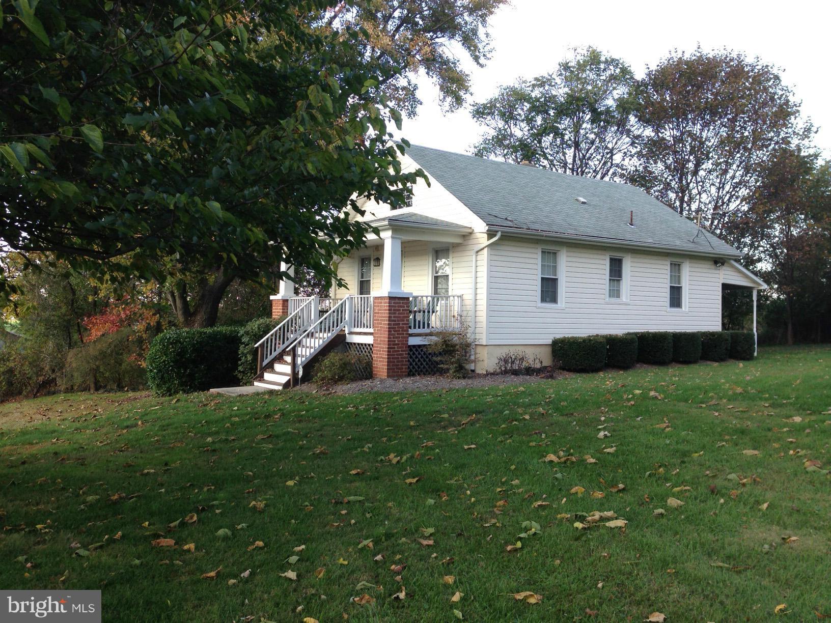 5001 Damascus Road Gaithersburg, MD 20882 - Photo 2 of 8 Exterior (Front)