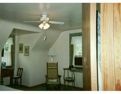407 Shenango Road Beaver Falls, PA 15010 - Photo 3 of 8 Gallery Image 3