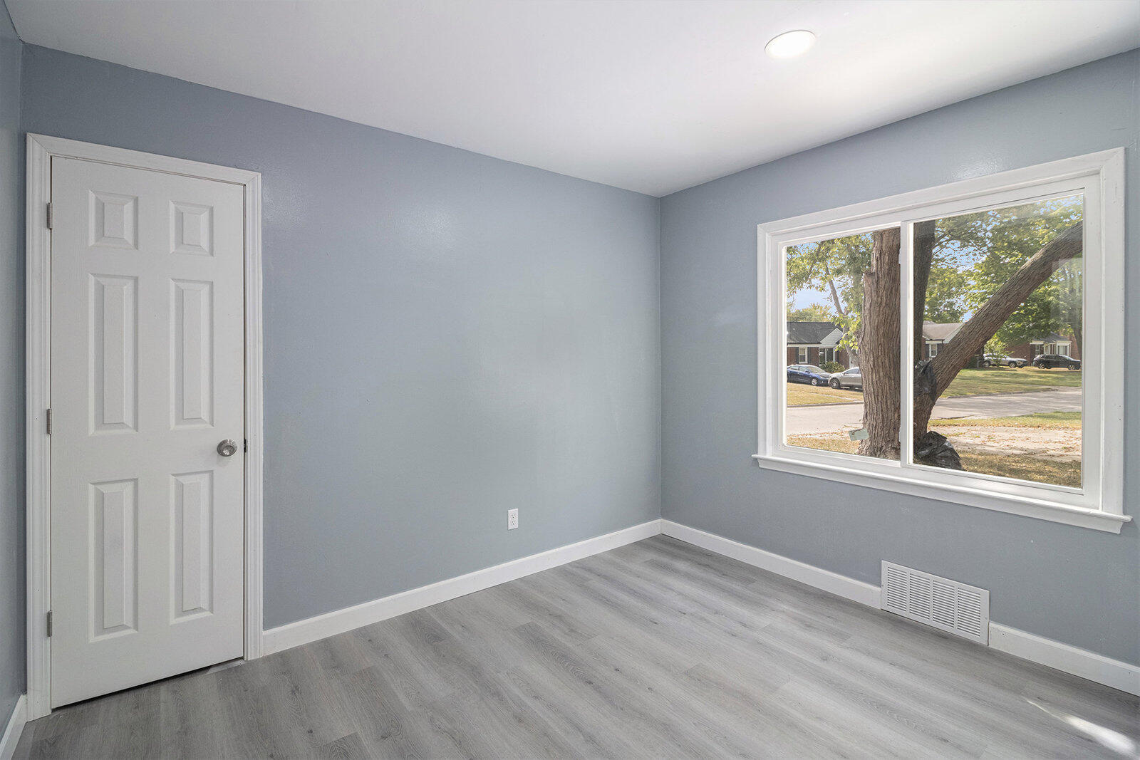 1088 Arlington Street Inkster, MI 48141 - Photo 11 of 17 file_91