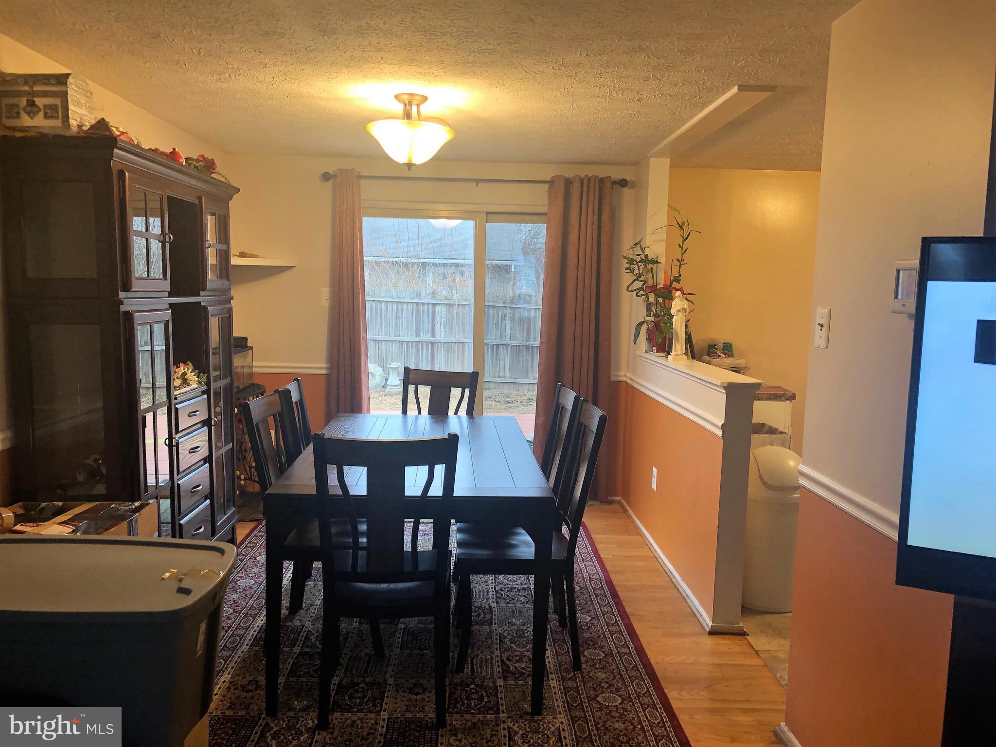 593 Old Stage Road Frederick, MD 21703 - Photo 2 of 16 Dining room