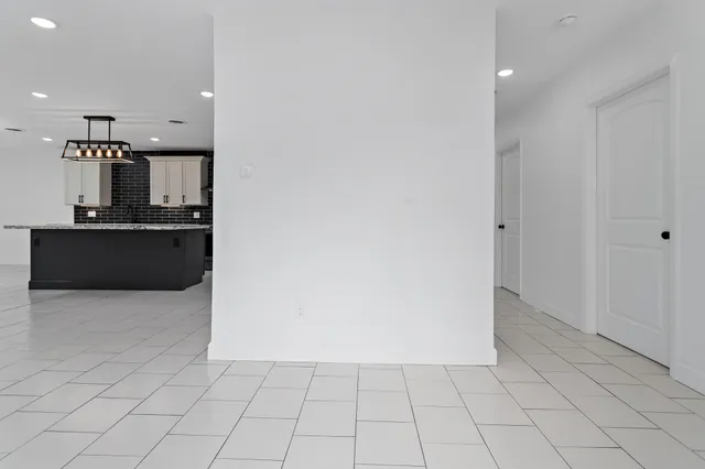 $269,900 | 29 Knotty Pine Lane, Orange, TX 77630