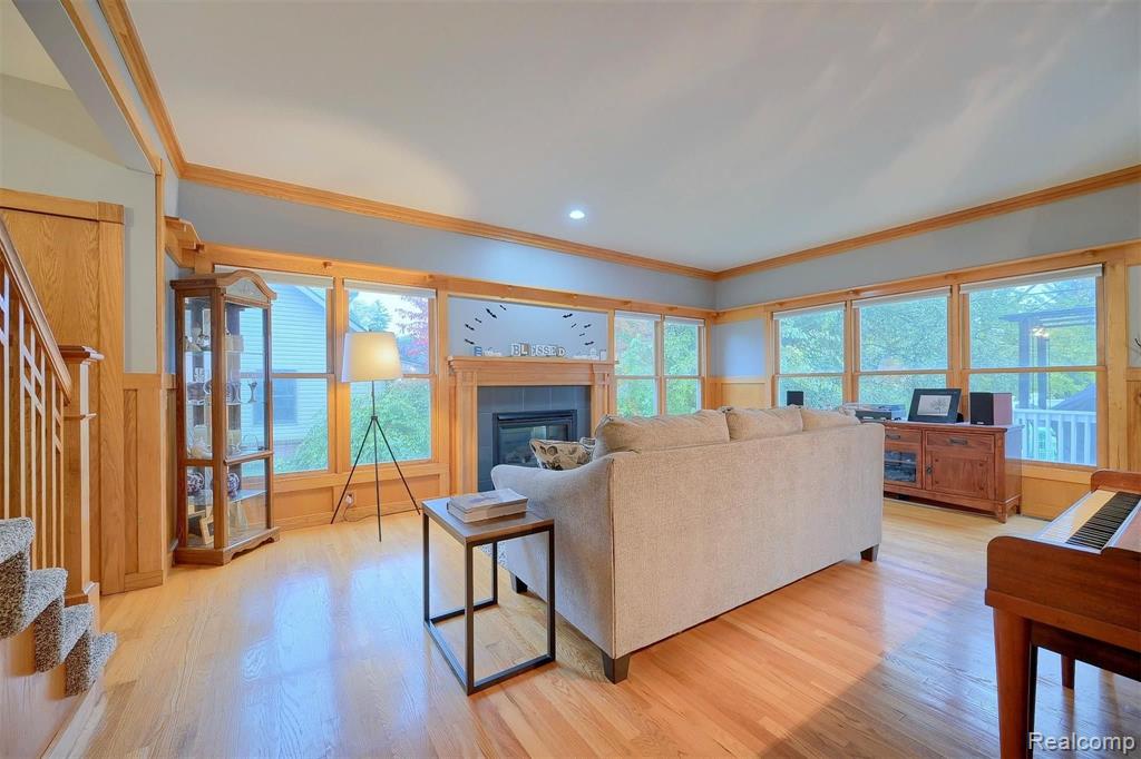 6460 Orion Road Rochester, MI 48306 - Photo 7 of 33