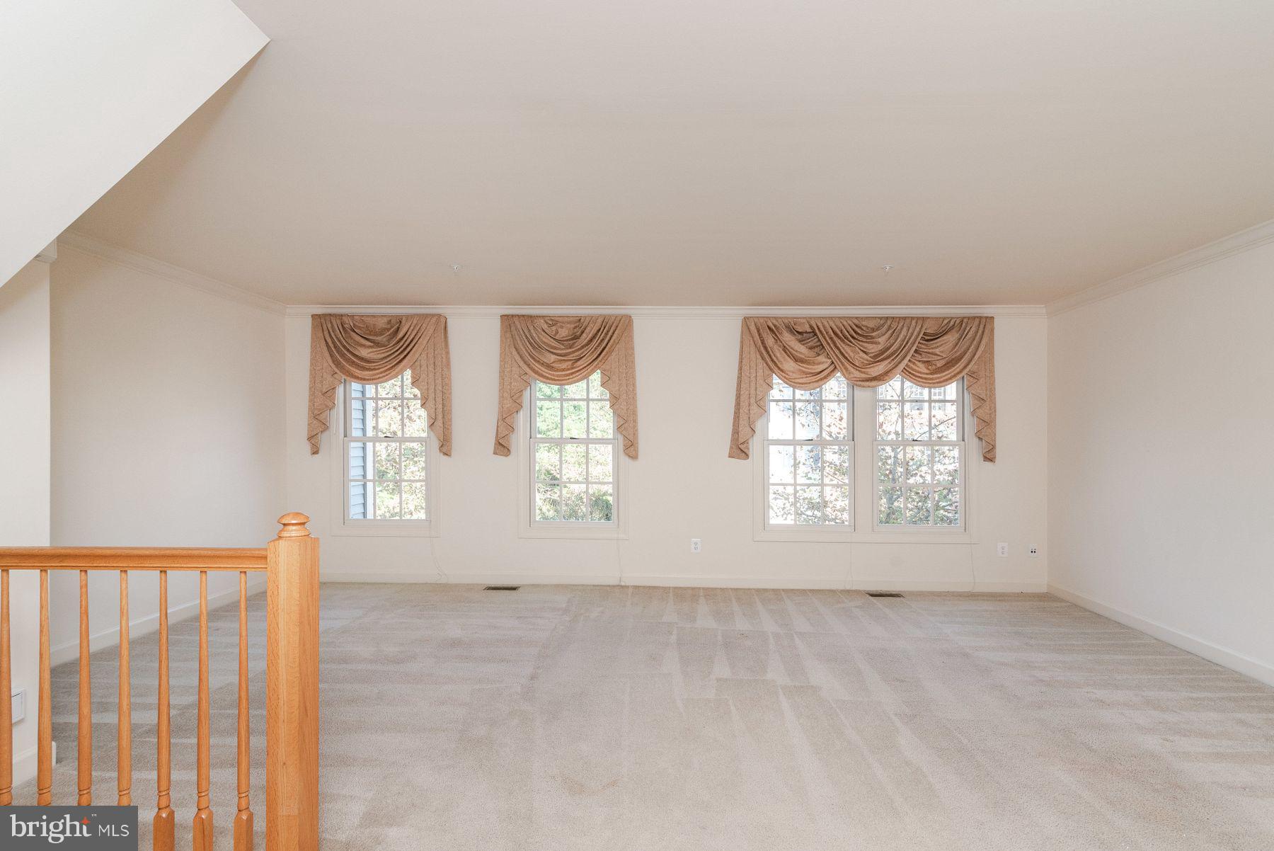 3509 Falling Run Road Laurel, MD 20724 - Photo 6 of 29 Living Room