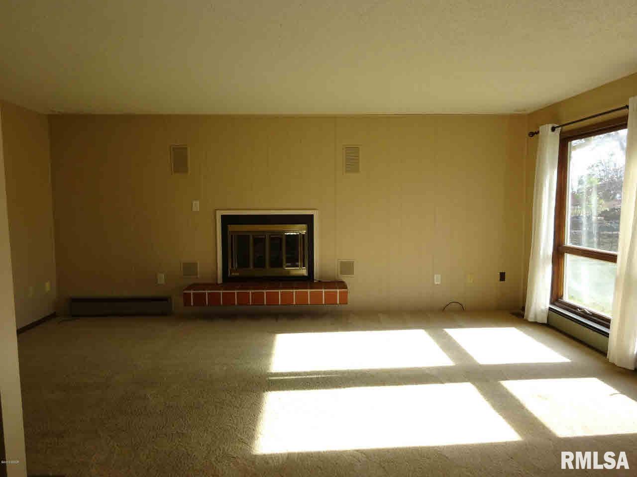 155 Maple Street Muddy, IL 62965 - Photo 2 of 15 Gallery Image 2