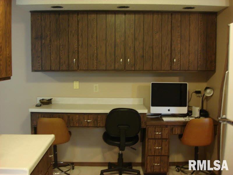 155 Maple Street Muddy, IL 62965 - Photo 4 of 15 Gallery Image 4