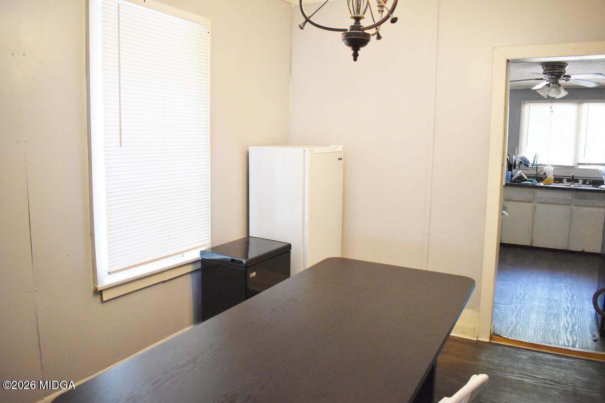 575 Cleveland Street Macon, GA 31206 - Photo 6 of 11 DSC_0005-001