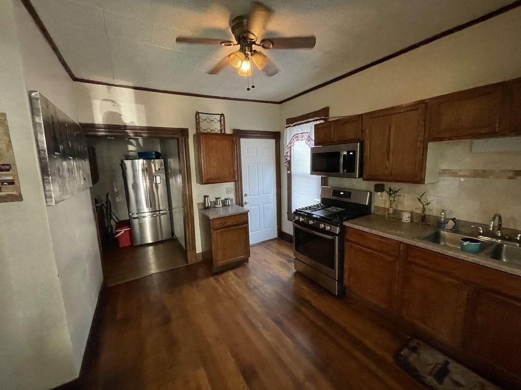 284 Main Street West Springfield, MA 01089 - Photo 8 of 29 Gallery Image 8