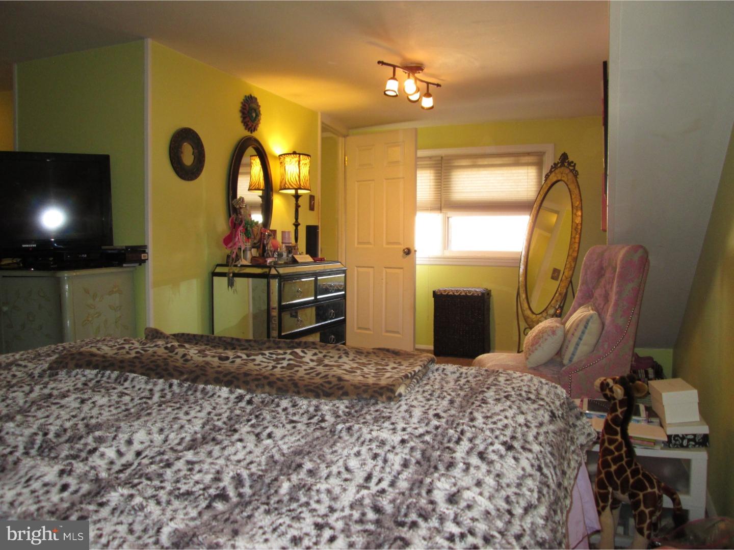 9259 Annapolis Road Philadelphia, PA 19114 - Photo 20 of 24 Bedroom 4