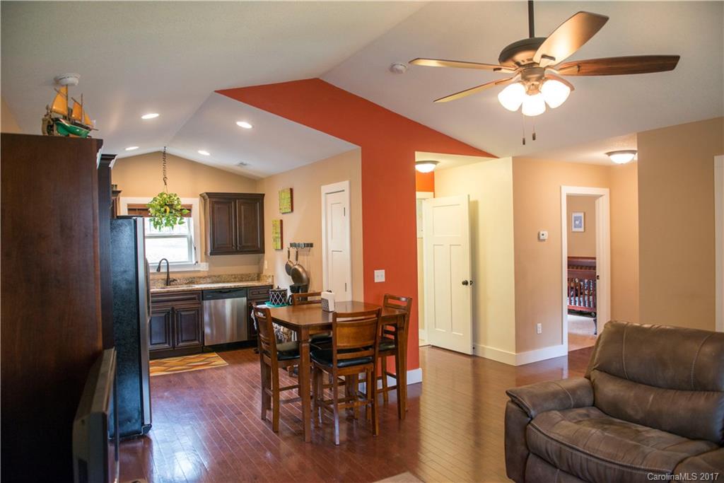 989 Bee Tree Road, Unit 2 Swannanoa, NC 28778 - Photo 11 of 21 Gallery Image 11