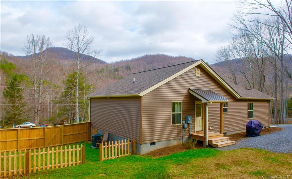 989 Bee Tree Road, Unit 2 Swannanoa, NC 28778 - Photo 20 of 21 Gallery Image 20