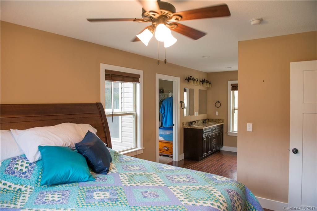 989 Bee Tree Road, Unit 2 Swannanoa, NC 28778 - Photo 8 of 21 Gallery Image 8