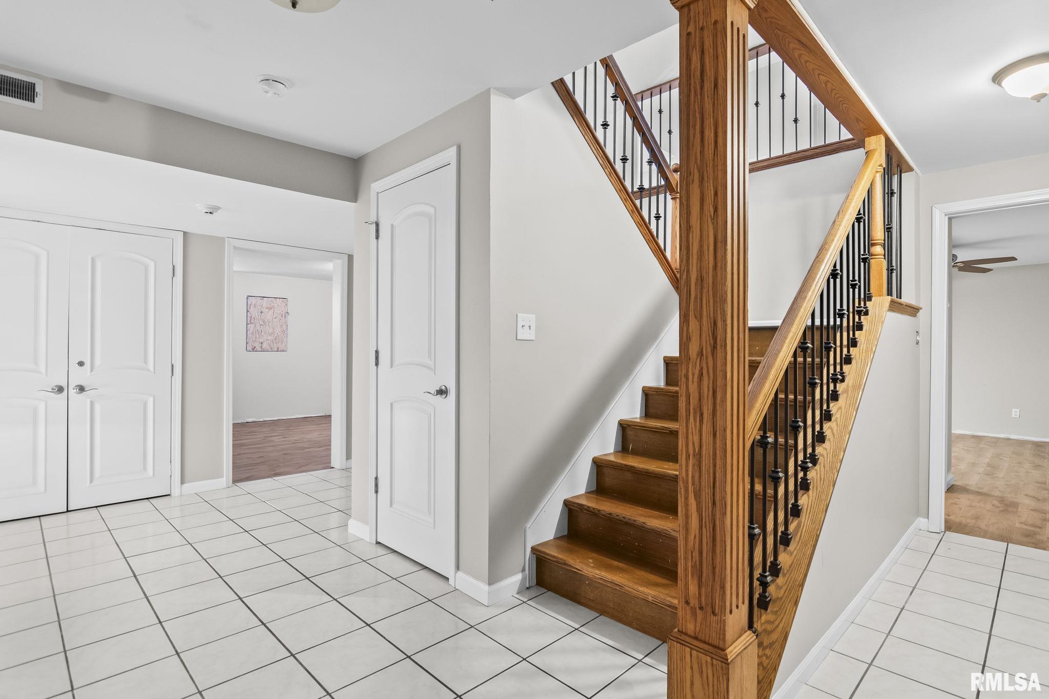 2823 Dryden Drive Springfield, IL 62711 - Photo 7 of 45 Gallery Image 7
